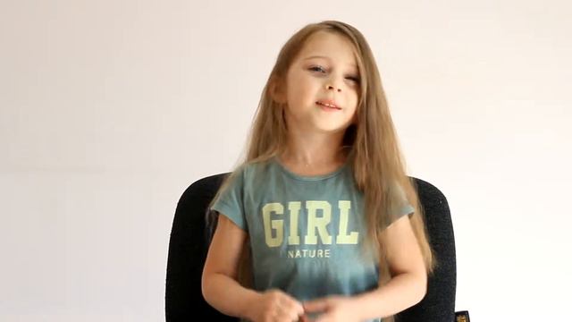 Видео-урок в школе моделей "Kids photo school" смотреть онлайн