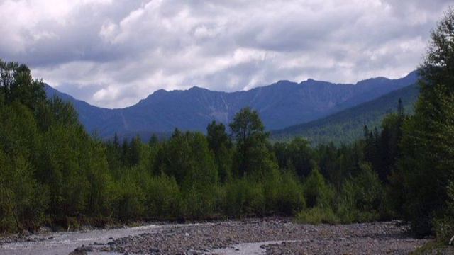 НОВЫЙ УРГАЛ,С ДНЕМ ЖЕЛЕЗНОДОРОЖНИКА смотреть онлайн