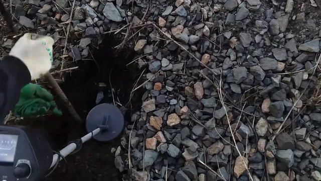 Поиск металла на поле смотреть онлайн