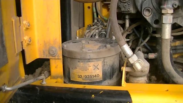 JCB JS 220 Walkround and Start Up HD смотреть онлайн