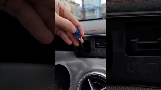 Mercedes-Benz CLA250 Dash Trim Removal & Vinyl Wrap смотреть онлайн
