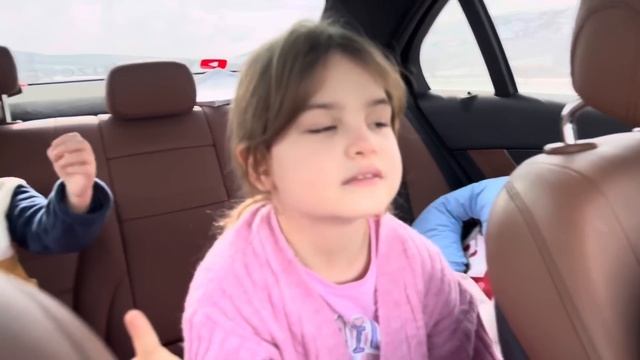 KUZEY ELİF İLE ULUDAĞ KAYAK MERKEZİ YOLCULUK VLOG !! 24 SAAT VLOG !! دي دي ميدو - لولو | قناة وناسة смотреть онлайн