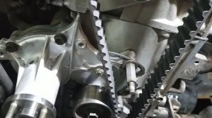 Замена помпы и ремня ГРМ Suzuki vitara