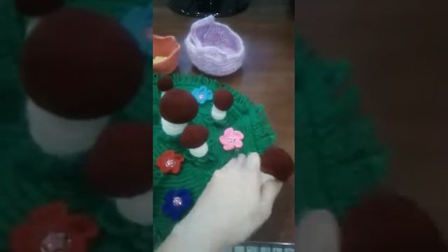 ЕЖИК НА ПОЛЯНКЕ