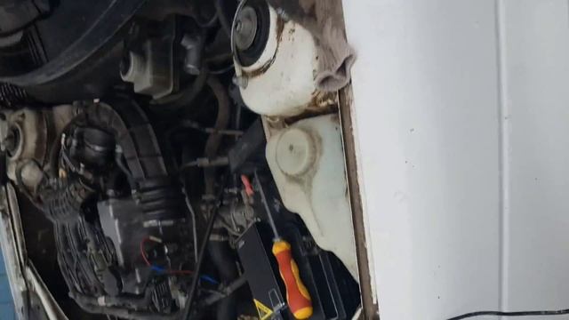 Замена тросика педали газа"резинка".ОКАЗАЛОСЬ НЕ ВСЕ ТАК ПРОСТО??.(priora) смотреть онлайн