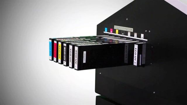 The VersaUV LEF 300 UV Printer from Roland DG смотреть онлайн