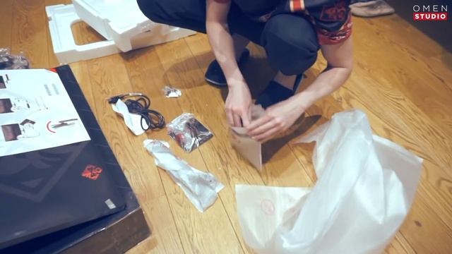 GHOSTIK РАСПАКОВЫВАЕТ НОВЫЙ МОНИТОР от OMEN by HP | TEAM EMPIRE 2018 смотреть онлайн