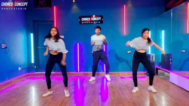 High Heels Te Nachche | Ki & Ka | Bollywood Workout | Choreo N Concept Dance Studio смотреть онлайн
