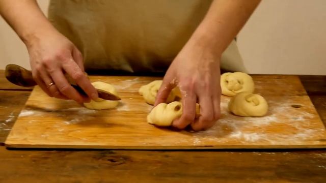 Мастер-класс по выпеканию "жаворонков" смотреть онлайн