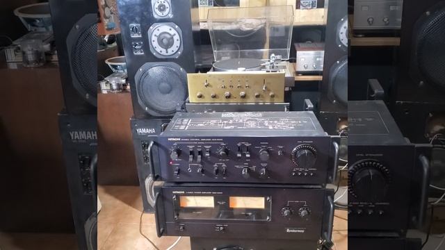 HITACHI 8300 TOP SERIES MOSFET & YAMAHA NS 1000 MONITOR " BEE GEES смотреть онлайн