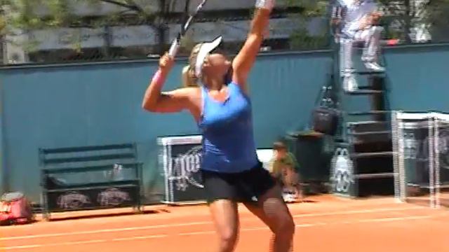 Carly Gullickson in RG qualies 2009 4 смотреть онлайн
