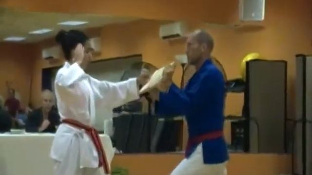 Sabrina Fernandez Breaks another board смотреть онлайн