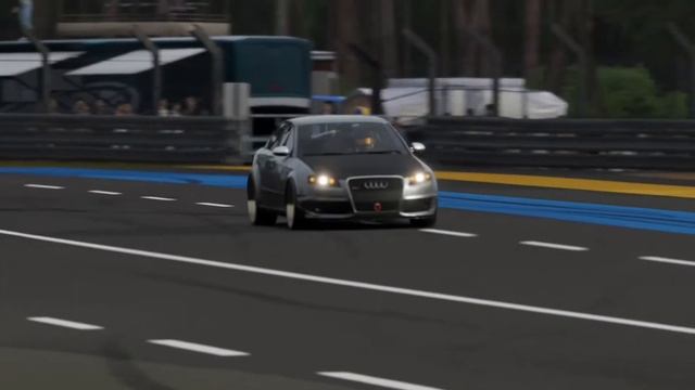 Forza 7 : Audi rs4 2006 ( custom 1000ch ): ?!! смотреть онлайн