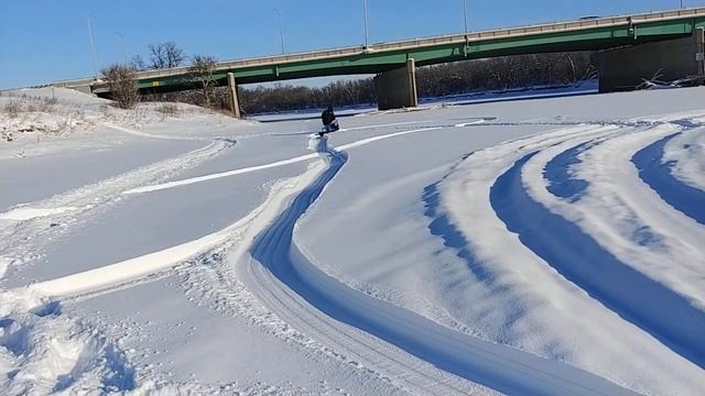 SledDog Neva MS1 in Manitoba on Assiniboine River смотреть онлайн