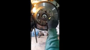 Замена заднего ступичного подшипника Kia Sorento 2010