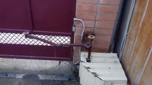 Привод распашных ворот с одним редуктором.Особая разработка.Быстрое открывание.Рационализатор.