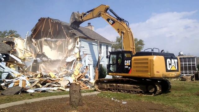 СНОС ДОМА ЭКСКАВАТОРОМ смотреть онлайн