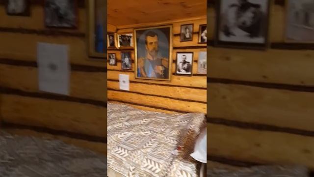 Келья современного монаха.mp4