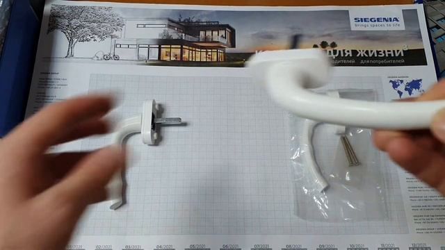 Ручка оконная MAXXPRO от компании Меезенбург. Сравнением эконом ручки и премиум сегмента. смотреть онлайн