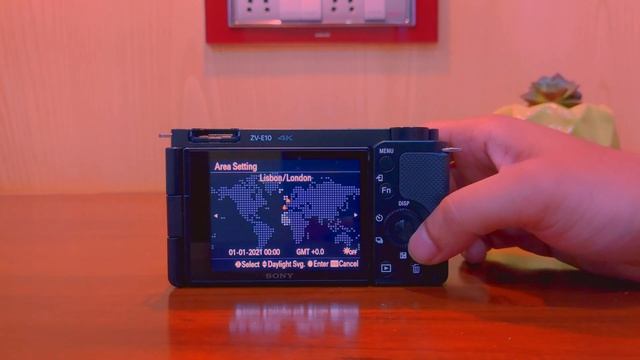 SONY ZV-E10 Camera Unboxing (Retail Unit) - Hands On смотреть онлайн