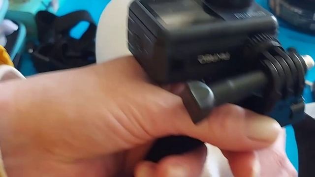 how to put Akaso brave 7 LE on your head. Head Mount. смотреть онлайн