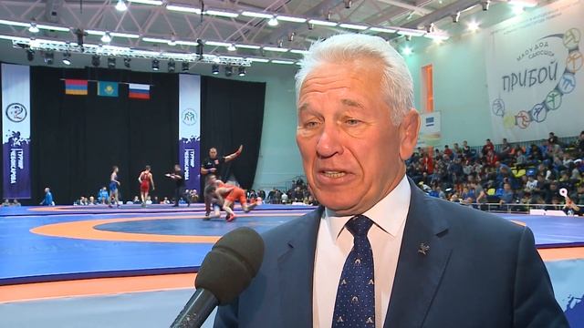 В Тюмени состоялся турнир по греко-римской борьбе имени Владимира Чебоксарова смотреть онлайн