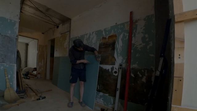 Отделка лоджии гипсокартоном. Ремонт ТРЁХКОМНАТНОЙ КВАРТИРЫ. смотреть онлайн