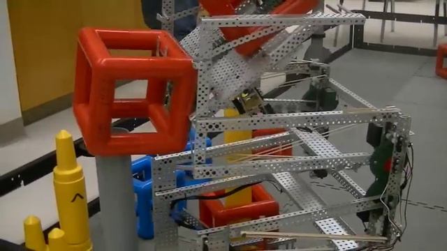 7983G Promo "Skyrise" Video смотреть онлайн