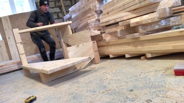 Лестница с забежными ступенями на 90 градусов. смотреть онлайн