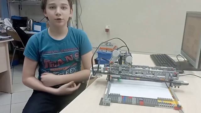 робот Рисовальщик. смотреть онлайн