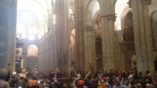 Santiago de Compostela Cathedral's Botafumeiro | Follow the Camino смотреть онлайн