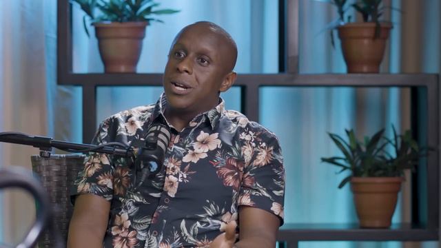 Episode 47: From a streetboy to a legend: How Makokha became a comedy legend! смотреть онлайн