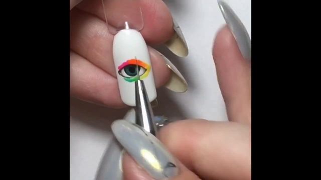 Дизайн ногтей •Neon eye• смотреть онлайн