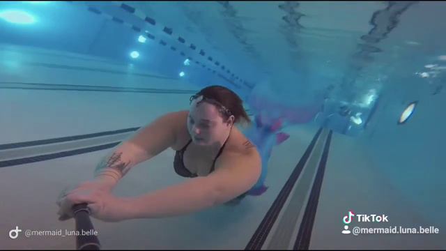 Mermaid Luna Belle goes for a swim♡ смотреть онлайн