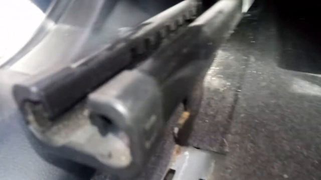 Как снять сиденье Шевроле Круз(chevrolet cruze). смотреть онлайн