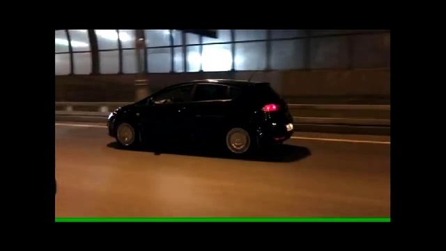 Seat Leon on wheels from Mercedes-Benz смотреть онлайн