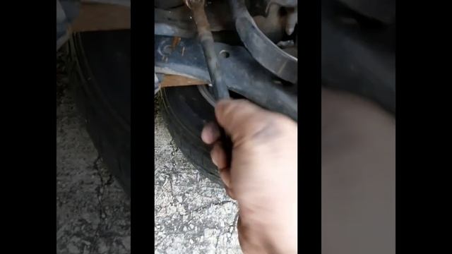 DIY inner tie rod replace new 1,toyota isis #60 смотреть онлайн
