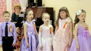 Мы скоро пойдем в первый раз в первый класс.Дети плакали.