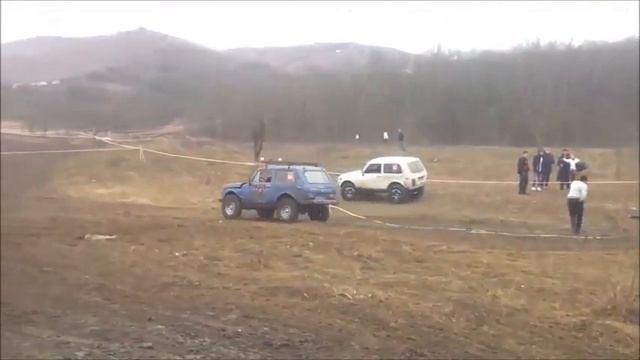 Niva // Нива тянет 2121 смотреть онлайн