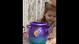 Обзор игрушки котел Magic Mixies