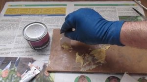 Как убрать сколы, ямы и царапины в ванной, автомобильной шпатлевкой.