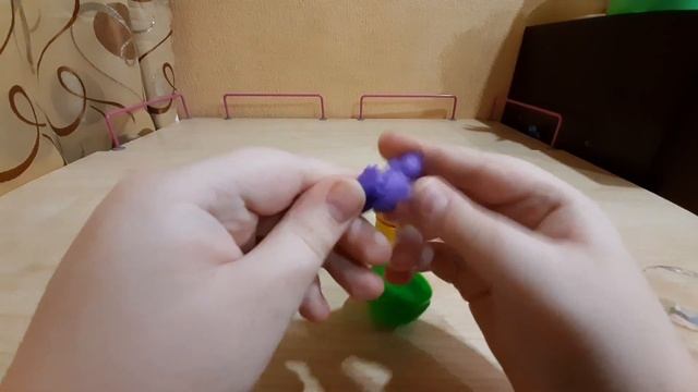 Дино хамелеоны и гусеница сквиш из красного белого смотреть онлайн