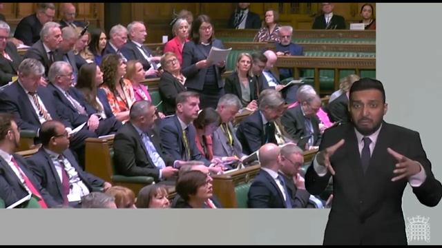 Prime Minister's Questions with British Sign Language (BSL) - 24 May 2023 смотреть онлайн