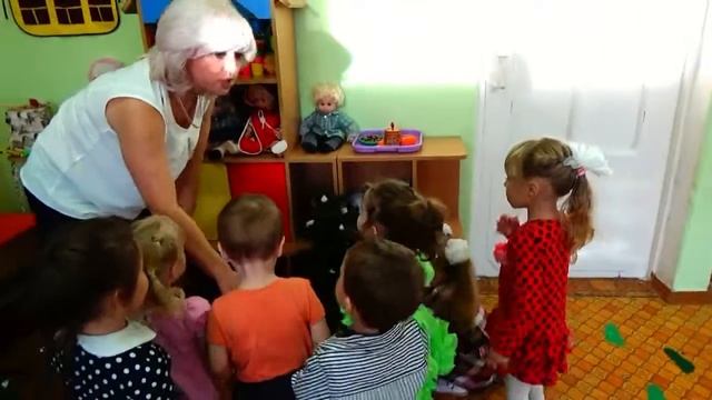 Организованная образовательная деятельность в первой младшей группе "Лесные чудеса" смотреть онлайн