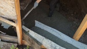 Свинарник для откорма поросят || Бетонные полы на смену деревянным