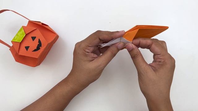 DIY PAPER PUMPKIN BASKET / Paper Craft / Easy Origami Pumpkin DIY / Halloween Gift Ideas 2022 смотреть онлайн