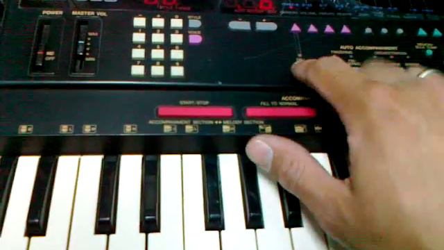 YAMAHA PSS-590 смотреть онлайн