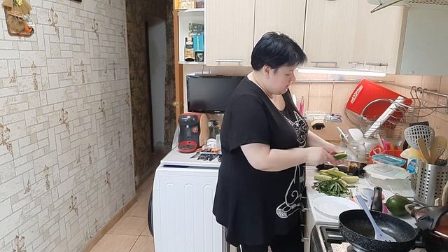 Купила БОКСЕРСКУЮ ГРУШУ ? НОВЫЙ ВИТОК ПОХУДЕНИЯ ? РЕШИЛА ТАК РЕШИЛА готовлю овощи на салат смотреть онлайн