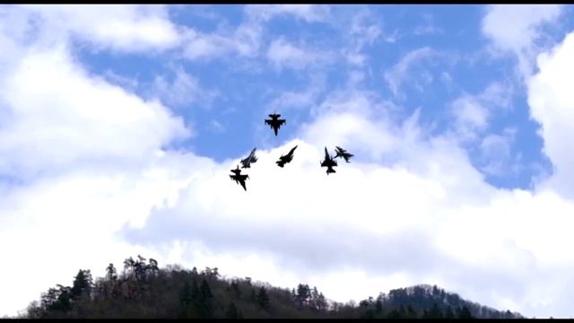 НЛО В САРАТОВЕ ПОХИТИЛО СУПЕР ТАНК АРМАДУ НА ГЛАЗАХ ВОЕННЫХ !ГИГАНТЫ В ЛЕСАХ САРАТОВА С ЛУЧОМ CGI смотреть онлайн