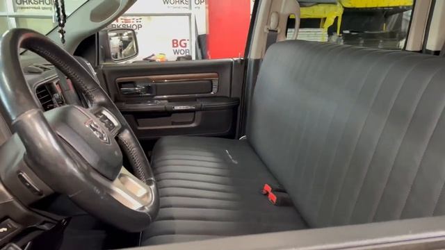 Dodge RAM - комфортный диван вместо передних сидений смотреть онлайн